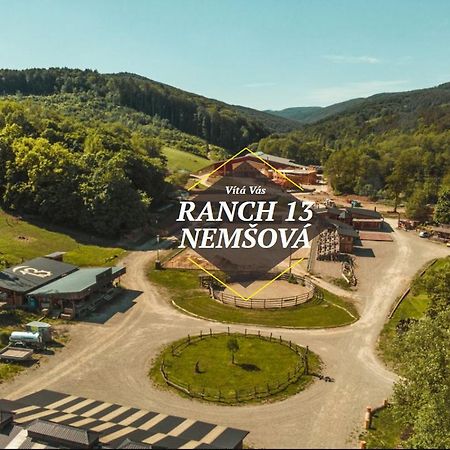 Ranch 13 - Western A Kone Nemšová エクステリア 写真