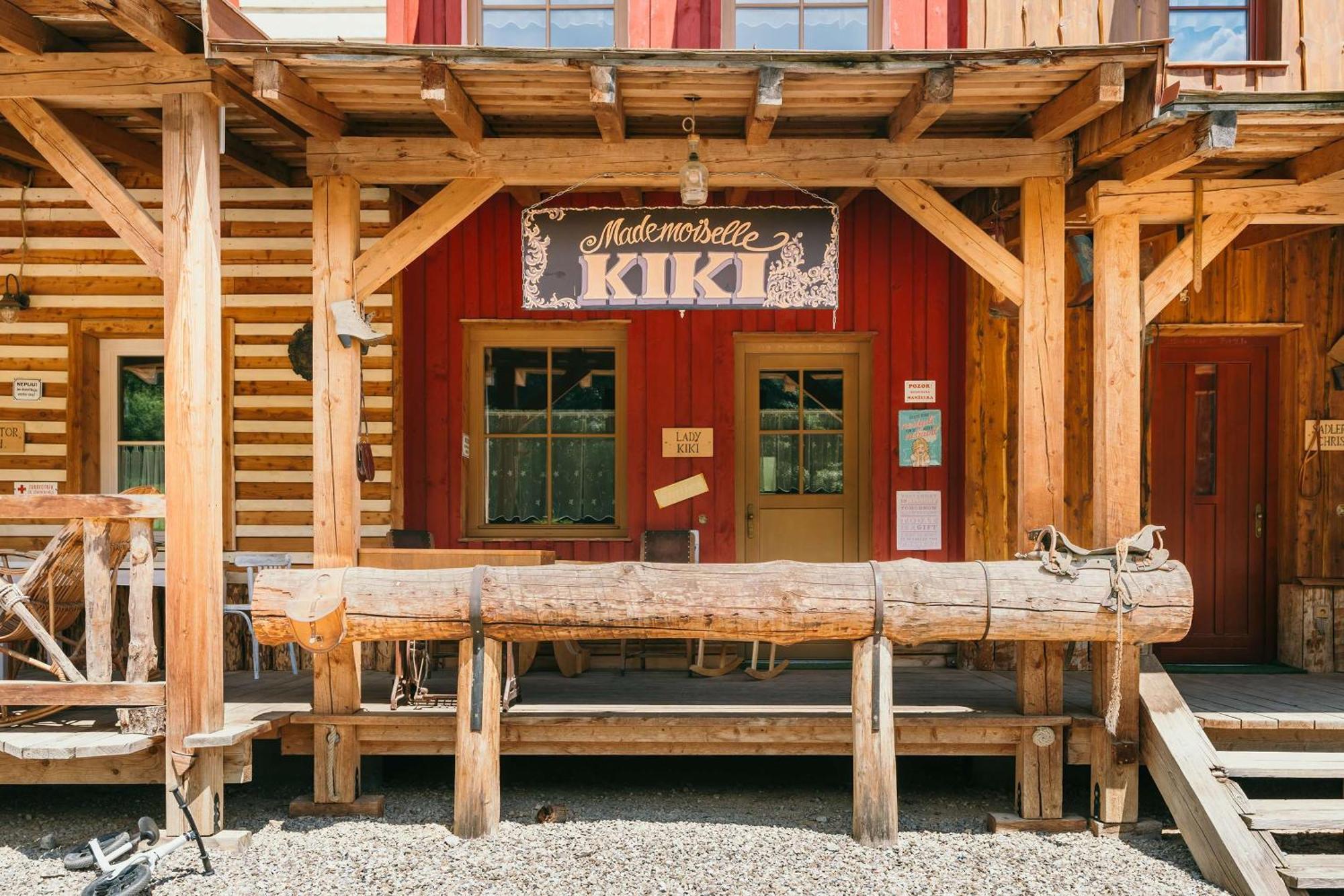Ranch 13 - Western A Kone Nemšová 部屋 写真
